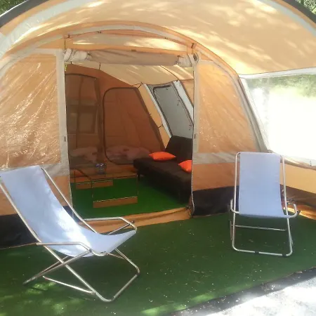 Campo de lujo Camping Vodenca